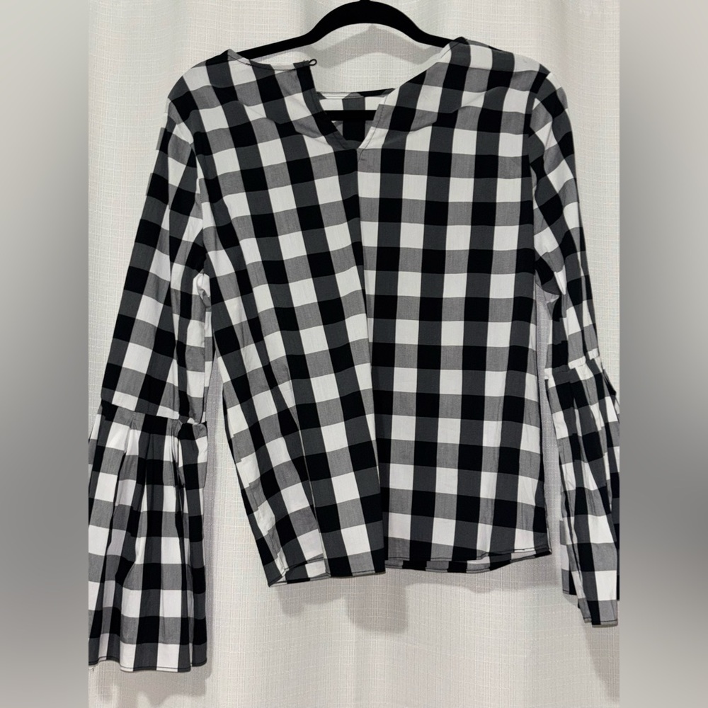 NWT Sunday In Brooklyn Top
Size medium - Picture 2 of 8